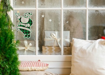 РОЖДЕСТВЕНСКАЯ наклейка на окно SANTA GREEN великолепна.