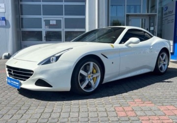 Ferrari California 2017 Ferrari California T Ferrari California T 3.9 Benzyna 560KM, zdjęcie 1