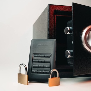 Внешний жесткий диск Verbatim 'n' Go Secure емкостью 1 ТБ 53401