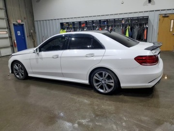 Mercedes Klasa E W212 2015 Mercedes-Benz Klasa E 2015 r., 3,5L 350 4MATIC 3.5 Benzyna 302KM, zdjęcie 2