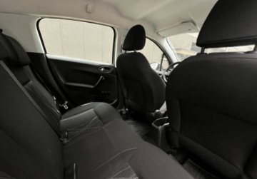 Peugeot 208 I Hatchback 3d 1.2 VTI 82KM 2013 Peugeot 208 Czujniki Parkowania Climatronic Alu Warszawa 1.2 Benzyna 82KM, zdjęcie 7