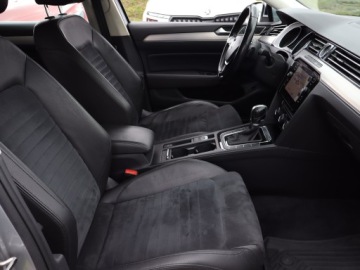 Volkswagen Passat B8 Variant 2.0 TDI BlueMotion SCR 190KM 2017 VW Passat 2.0 TDI, Salon Polska, Serwis ASO, zdjęcie 8