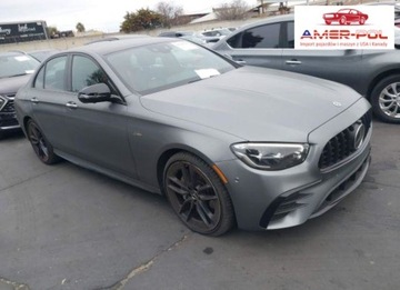 Mercedes Klasa E W214 2024 Mercedes-Benz Klasa E 2024, 3.0L, 4x4, 53 AMG, od ubezpieczalni 3.0 Benzyna