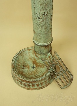 Чугунный столб для точки водоразбора садового гидранта