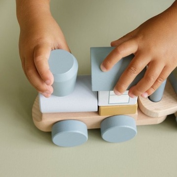 МАЛЕНЬКИЙ ГОЛЛАНДСКИЙ ПОЕЗД