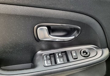 Kia Carens IV Minivan 2.0 GDI 166KM 2014 Kia Carens 2,0 Benzyna 166KM 7-Osob Navi Kamera Led 2.0 Benzyna 166KM, zdjęcie 19