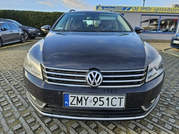 Volkswagen Passat B7 Variant 1.6 TDI CR DPF BlueMotion 105KM 2011 Volkswagen Passat 1,6 diesel 105KM nawigacja, zdjęcie 16