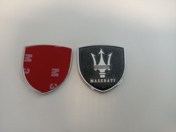 ZNAK ZNAKY LOGO NÁLEPKA MASERATI BLATNÍK