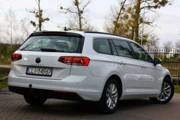 Volkswagen Passat B8 Variant Facelifting 2.0 TDI SCR 150KM 2020 Volkswagen Passat 2.0 TDI 150KM Bezwypadkowy 100 Serwisowany I Wlasciciel, zdjęcie 10