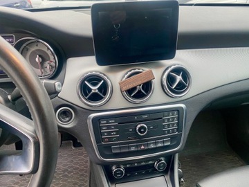 Mercedes GLA I Off-roader 1.5 180 CDI 109KM 2016 Mercedes-Benz GLA 1.5 Diesel 110KM, zdjęcie 6