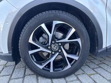Toyota Corolla XII Hatchback 1.8 Hybrid 122KM 2020 Toyota C-HR 1.8 Hybrid Selection Toyota C-HR Hybri, zdjęcie 11