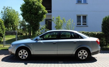 Audi A4 B6 Sedan 2.0 20V 131KM 2003 Audi A4 2.0 i Automatik Climatronic, zdjęcie 3