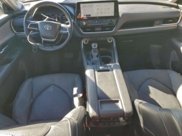 Toyota 2024 Toyota Grand Highlander XLE 2024 2.4 Benzyna 265KM, zdjęcie 8