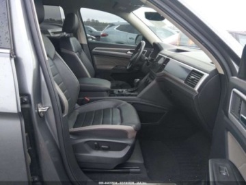 Volkswagen 2021 Volkswagen Atlas V6 Sel Premium R-Line 2021 3.6 Benzyna 276KM, zdjęcie 9