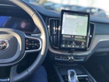 Volvo XC60 II 2025 VOLVO XC60 B5 AWD Ultra Dark Suv 2.0 (250KM) 2025, zdjęcie 9