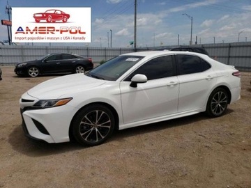 Toyota Camry IX 2020 Toyota Camry SE Benzyna od Ubezpieczyciela 2.5 Benzyna 203KM
