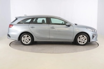Kia Ceed III Kombi 1.6 CRDi 136KM 2021 Kia Ceed 1.6 CRDi MHEV, Salon Polska, Serwis ASO, zdjęcie 5