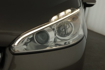 Peugeot 208 I Hatchback 3d 1.2 e-VTi 82KM 2014 Peugeot 208 1.2 PureTech, Salon Polska, zdjęcie 17