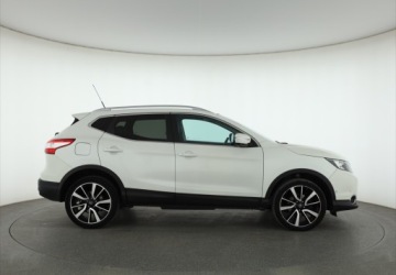 Nissan Qashqai II Crossover 1.2 DIG-T 115KM 2014 Nissan Qashqai 1.2 DIG-T, Skóra, Navi, Klima, zdjęcie 5