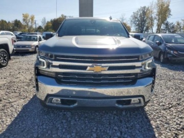 Chevrolet Silverado II 2021 Chevrolet Silverado 2021, 5.3L, 4x4, K1500 LTZ, od ubezpieczalni 5.3 355KM, zdjęcie 1