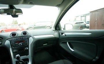 Ford Mondeo IV Kombi 2.0 Duratec Flexifuel 145KM 2012 Ford Mondeo LIFT 2.0 benzyna 145KM Podgrzewane Fotele Grzana szyba Climatr, zdjęcie 28