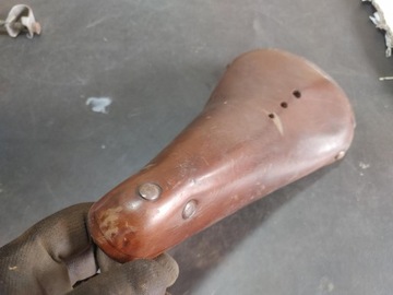 СТАРОЕ ВИНТАЖНОЕ ДОВОЕННОЕ СИДЕНЬЕ ДЛЯ ВЕЛОСИПЕДА ОРИГИНАЛЬНОЕ ТВЕРДОЕ