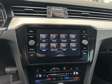 Volkswagen Passat B8 Variant Facelifting 2.0 TDI SCR 200KM 2022 Volkswagen Passat 2.0 TSI 200KM 4Motion FV 23%, zdjęcie 13