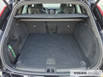 Volvo XC60 II 2025 Volvo XC 60 FV23 Black Edition AWD BLIS ACC Pilot, zdjęcie 17