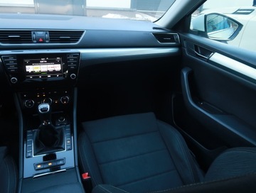 Skoda Superb III Liftback 1.4 TSI 125KM 2016 Skoda Superb 1.4 TSI, Salon Polska, Xenon, zdjęcie 7