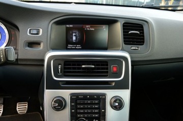 Volvo S60 II Sedan 2.0 D3 163KM 2011 Volvo S60 R-Desing 2,0D 163Km Ledy City Skóra, zdjęcie 30