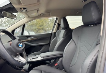 BMW Seria 2 G42-U06 Active Tourer 1.5 218i 136KM 2023 BMW Seria 2 Active Tourer Luxury Line 2023r czarna skora LED navi kamera, zdjęcie 7