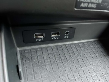 Seat Arona Crossover 1.0 EcoTSI 95KM 2018 Seat Arona 1.0 benzyna 95 KM czarny dach zarej w PL zadbany zamiana, zdjęcie 14