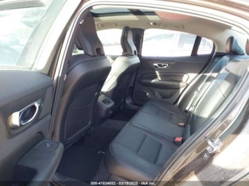 Volvo S60 III 2022 Volvo S60 2022 VOLVO S60 B5 INSCRIPTIONB5 MOMENTUM 2.0 Benzyna 247KM, zdjęcie 13