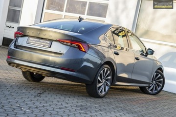 Skoda Octavia IV Liftback 1.5 TSI EVO 150KM 2022 Škoda Octavia Skoda Octavia LEDY / Kamera Cofania, zdjęcie 7