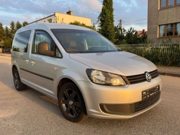 Volkswagen Caddy III Kombi Facelifting 1.6 TDI 75KM 2013 Volkswagen Caddy Vw Caddy 1.6TDI Klimatron Parktroniki Elektryka Hak Grzan, zdjęcie 3