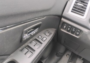 Mitsubishi ASX I SUV 1.8 DID MIVEC 150KM 2013 Mitsubishi ASX I rej 2014r, SALON POLSKA. 1.8Diesel. 4x4. Uszkodzony lewy, zdjęcie 9