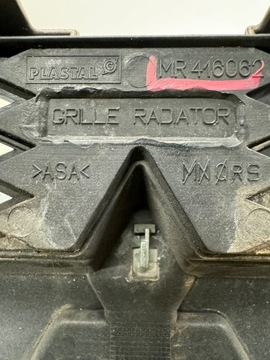 MASKA MŘÍŽKA ŠAMPAŇ MITSUBISHI PAJERO PININ MR416062
