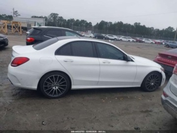 Mercedes Klasa C W205 2020 Mercedes-Benz Klasa C 300 2020 2.0 Benzyna 255KM, zdjęcie 6