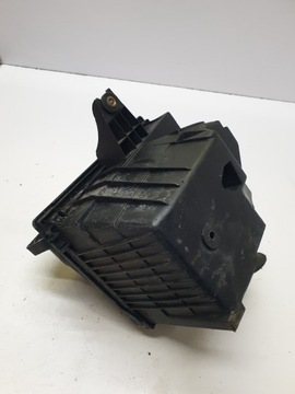 POUZDRO FILTRU VZDUCHU VW T4 2.5 TDI 074129601Q