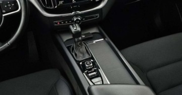 Volvo XC60 II Crossover D4 190KM 2019 Volvo XC60 D4 AWD 2.0 190 kM FV-23%, zdjęcie 29