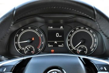 Skoda Kamiq Crossover 1.0 TSI 110KM 2022 Škoda Kamiq Skoda Kamiq Bezwypadkowy / Salon, zdjęcie 14