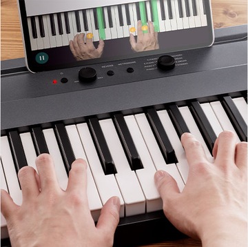 KORG Liano + Подставка + Скамейка + Педаль для фортепиано