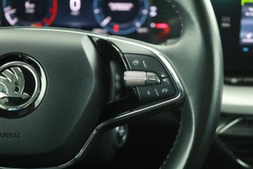 Skoda Octavia IV Scout 1.5 TSI ACT 150KM 2022 Skoda Octavia 1.5 TSI, Salon Polska, zdjęcie 18
