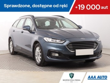 Ford Mondeo V Kombi Facelifting 2.0 Hybrid 187KM 2021 Ford Mondeo 2.0 Hybrid, Salon Polska