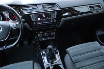 Volkswagen Touran III 1.6 TDI 115KM 2017 VW Touran 1.6 TDI, Navi, Klima, Klimatronic, zdjęcie 7