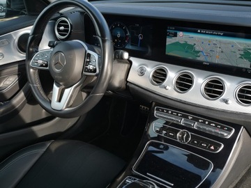 Mercedes Klasa E W213 Kombi 2.0 220d 194KM 2020 Mercedes E220d All Terrain 4m AirMatic 360° Pamięci HUD Webasto ACC Keyless, zdjęcie 18