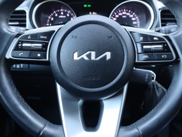 Kia Ceed III Kombi Facelifting 1.5 T-GDI 160KM 2022 Kia Ceed 1.5 T-GDI, Salon Polska, 1. Właściciel, zdjęcie 17