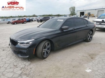 BMW Seria 7 G11-G12 2018 BMW Seria 7 750I 2018 4.4l 4.4 Benzyna 445KM