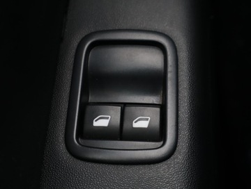 Citroen C3 III Hatchback 1.2 PureTech 82KM 2018 Citroen C3 1.2 PureTech, Klima, Klimatronic, zdjęcie 18