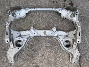 BMW 3 E90 E91 LAVICE NÁPRAVNICE POD MOTOR